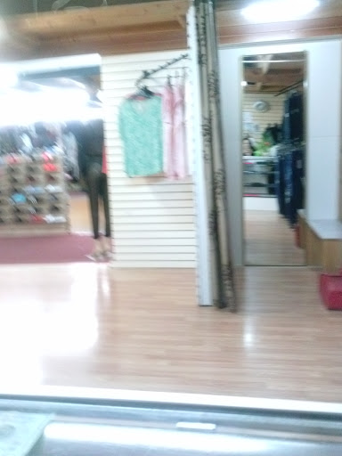 GAME HUT, 2040 W Rosecrans Ave, Gardena, CA 90249, USA, 