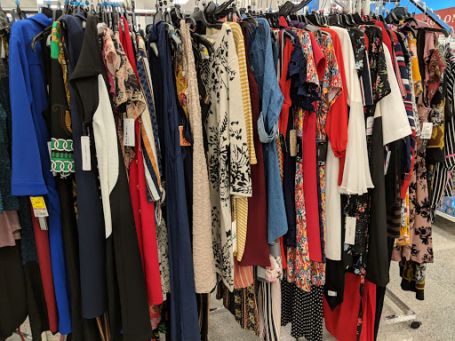 Clothing Store «Ross Dress for Less», reviews and photos, 257 N Weber Rd, Bolingbrook, IL 60490, USA