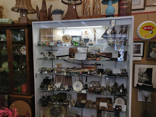 Antique Store «Coronado Antiques Mall», reviews and photos, 1433 S Dixie Fwy, New Smyrna Beach, FL 32168, USA