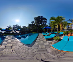Sanae Beach Huahin photo