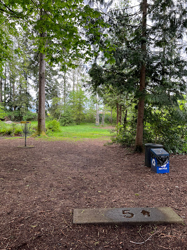 Public Golf Course «Ferguson Park Disk Golf Course», reviews and photos, 1303 Ferguson Park Rd, Snohomish, WA 98290, USA