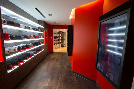 Sportswear Store «Blackhawks Store», reviews and photos, 333 N Michigan Ave, Chicago, IL 60601, USA