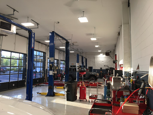 Tire Shop «Anita Discount Tire & Auto Tire Pros», reviews and photos, 678 Westwood Ave, River Vale, NJ 07675, USA