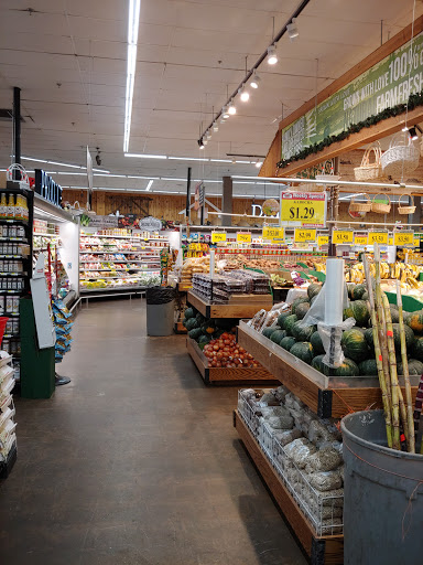 Gourmet grocery store Bridgeport