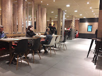 Atmosphère du Restauration rapide McDonald's L'Isle d'Abeau - n°16