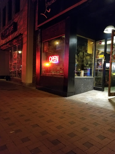 The Cigar Box Main St, 1639 Main St, Columbia, SC 29201, USA, 