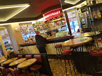 Atmosphère du Restaurant Bistro Championnet à Paris - n°8