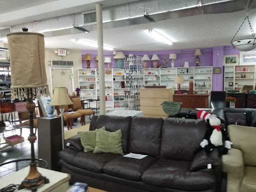 Thrift Store «Boomerangs Thrift Store», reviews and photos, 2365 Wilton Dr, Wilton Manors, FL 33305, USA