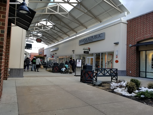 Clothing Store «Banana Republic», reviews and photos, 18 West Lightcap Rd, Pottstown, PA 19464, USA