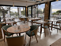 Atmosphère du Restaurant méditerranéen Le Néapolis à Mandelieu-la-Napoule - n°1