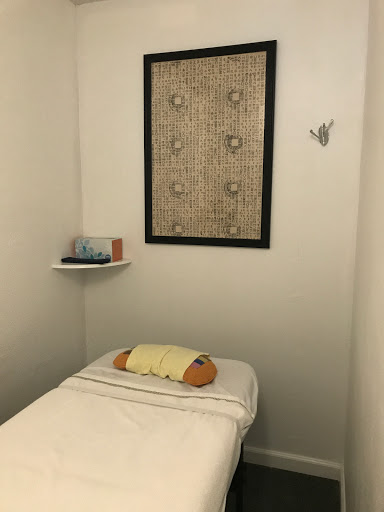 Pure Green Acupuncture and Herbs Clinic
