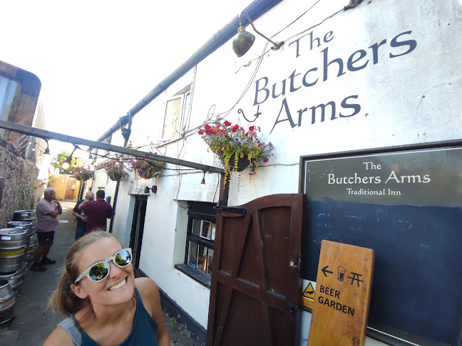 Comments and reviews of The Butcher's Arms