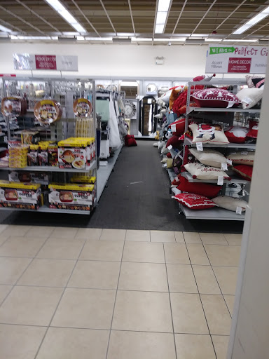 Clothing Store «Burlington Coat Factory», reviews and photos, 1300 N Larkin Ave, Joliet, IL 60435, USA