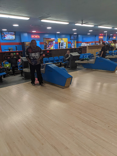 Bowling Alley «Bertrand Bowling Lanes Inc», reviews and photos, 2616 Washington St, Waukegan, IL 60085, USA