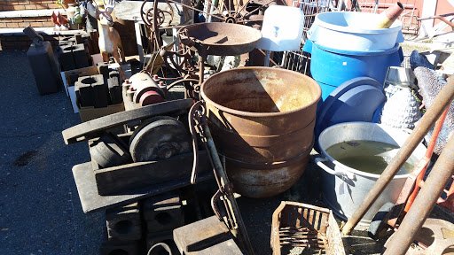 Antique Furniture Store «Old American Barn», reviews and photos, 107 Martinsburg Ave, Gordonsville, VA 22942, USA