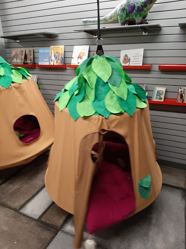 Toy Store «King Arthurs Court Toys», reviews and photos, 3040 Madison Rd, Cincinnati, OH 45209, USA