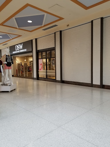 Shoe Store «DSW Designer Shoe Warehouse», reviews and photos, 3439 Capital City Mall Dr, Camp Hill, PA 17011, USA