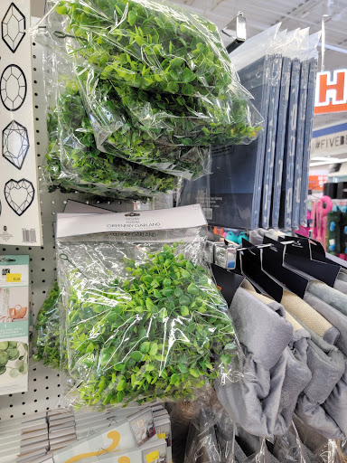 Variety Store «Five Below», reviews and photos, 4801 McKnight Rd, Pittsburgh, PA 15237, USA