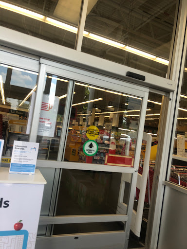 Office Supply Store «Staples», reviews and photos, 1075 N Main St, Warrington, PA 18976, USA