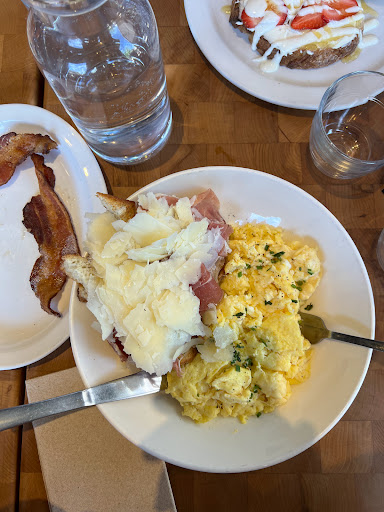 Coffee Shop «Commonwealth Cafe», reviews and photos, 300 Hamilton Row, Birmingham, MI 48009, USA