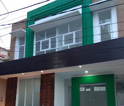 dr adi and associates klinik photo