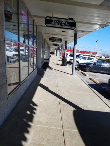 Beer Store «Gourmet Beer & Wine», reviews and photos, 11510 Rockville Pike, Rockville, MD 20852, USA
