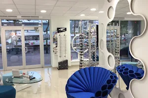 Gauss - Clinica oftalmologică Piatra Neamț image