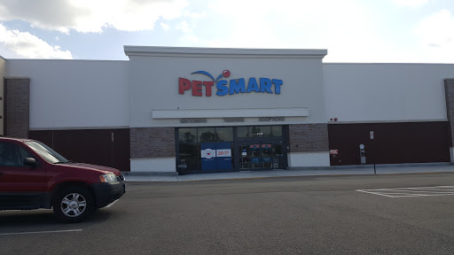 Pet Store «PetSmart», reviews and photos, 3152 Phoenix Center Dr, Washington, MO 63090, USA