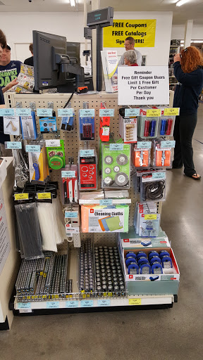 Hardware Store «Harbor Freight Tools», reviews and photos, 22111 WA-99, Edmonds, WA 98026, USA
