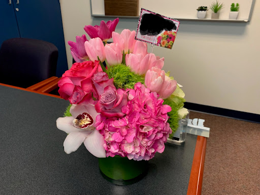 Florist «Downey Chapel Florist», reviews and photos, 11105 Paramount Blvd, Downey, CA 90241, USA