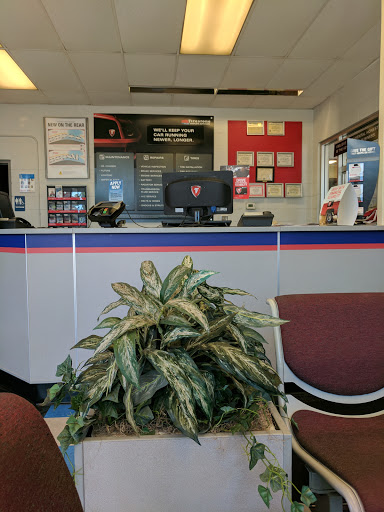 Tire Shop «Firestone Complete Auto Care», reviews and photos, 5010 NE Sandy Blvd, Portland, OR 97213, USA