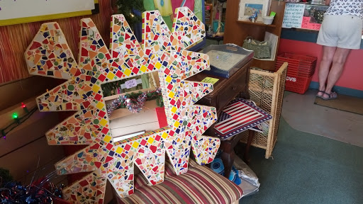 Thrift Store «Creative Choices Thrift Store», reviews and photos, 4411 S Croatan Hwy, Nags Head, NC 27959, USA