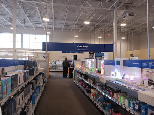 Electronics Store «Best Buy», reviews and photos, 16630 Royalton Rd, Strongsville, OH 44136, USA