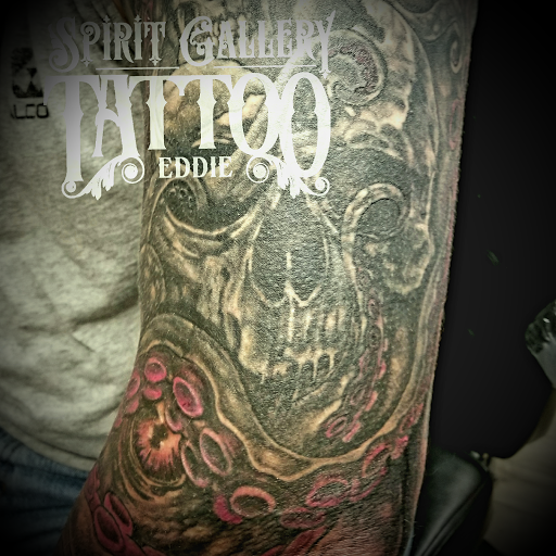Tattoo Shop «Spirit Gallery Tattoo», reviews and photos, 207 Bank St, New London, CT 06320, USA