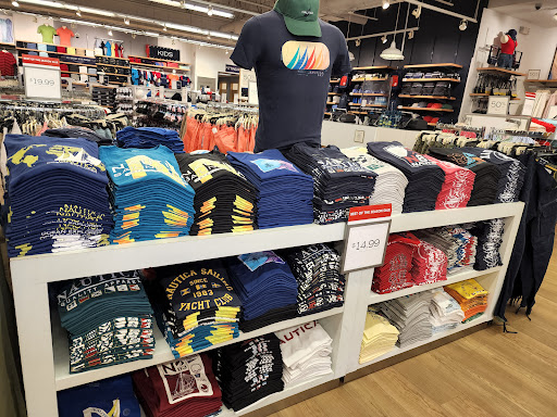 Shopping Mall «Orlando Vineland Premium Outlets», reviews and photos, 8200 Vineland Ave, Orlando, FL 32821, USA