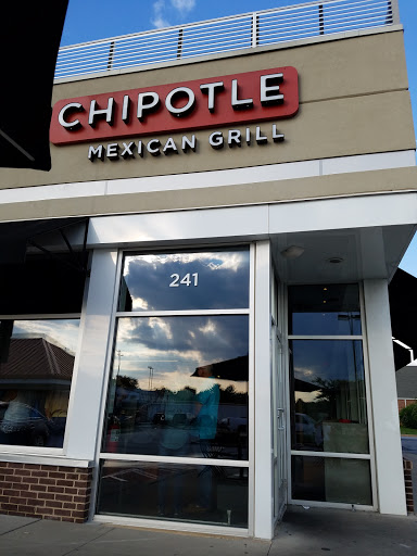 Mexican Restaurant «Chipotle Mexican Grill», reviews and photos, 241 Pottstown Pike, Exton, PA 19341, USA