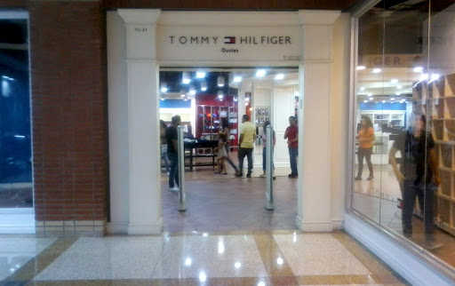 Tomtom shops in Caracas