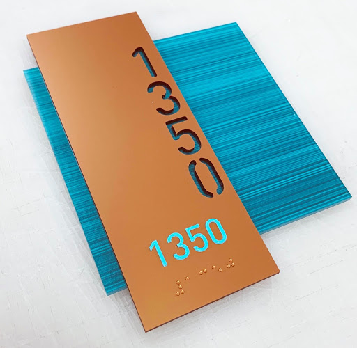 FASTSIGNS image