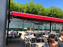 Atmosphère du Restaurant Le Chalet Du Lac à Aix-les-Bains - n°6