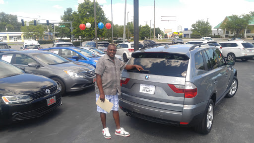 Used Car Dealer «GMT Auto Sales», reviews and photos, 225 N Hwy 67, Florissant, MO 63031, USA