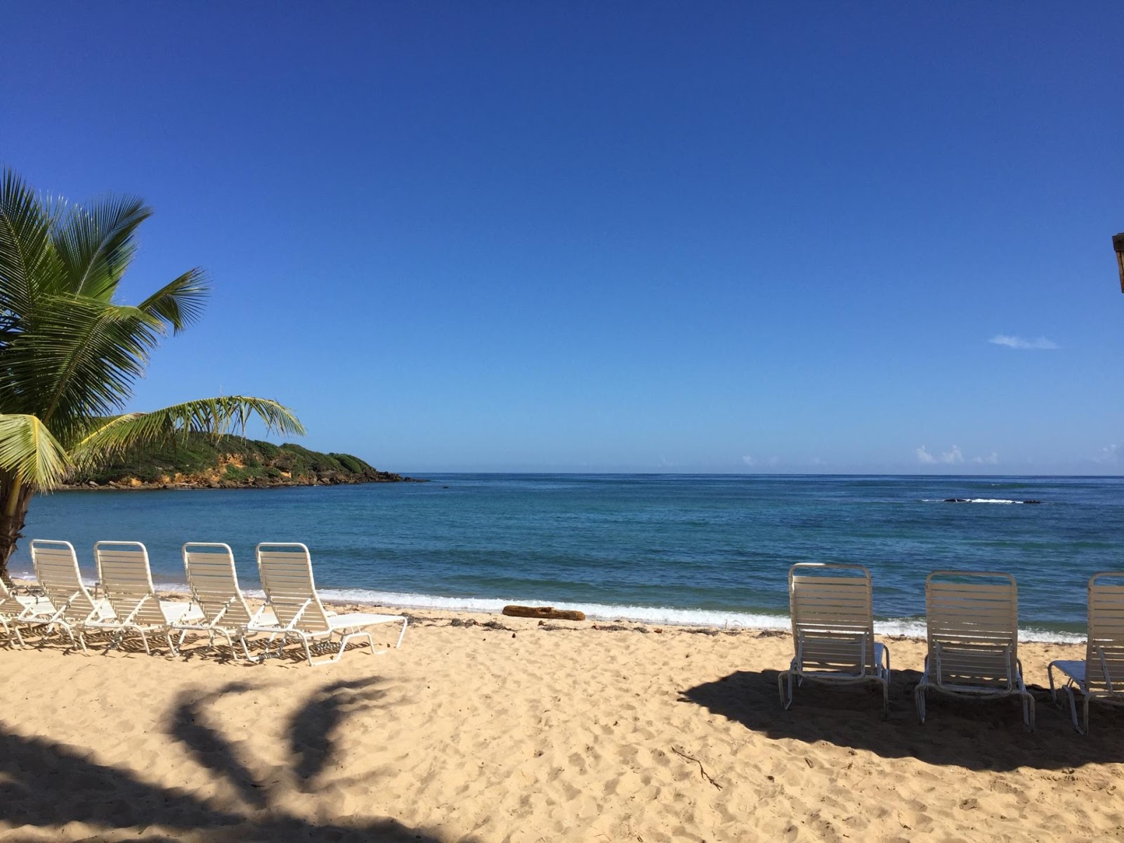 Foto af Playa De Los Tocones med høj niveau af renlighed