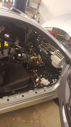 Auto Repair Shop «Accurate Auto of Beaverton», reviews and photos, 13980 SW Tualatin Valley Hwy, Beaverton, OR 97005, USA