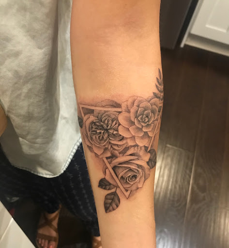 Tattoo Shop «evolvInk studios», reviews and photos, 2 Lackawanna Pl, Morristown, NJ 07960, USA