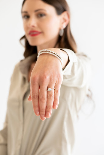 Jewelry Store «Mountz Jewelers», reviews and photos, 4520 Jonestown Rd, Harrisburg, PA 17109, USA