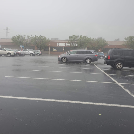 Shopping Mall «Pantops Shopping Center», reviews and photos, 250 Free Bridge Ln, Charlottesville, VA 22911, USA