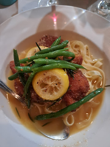 Lucias Tavola by null