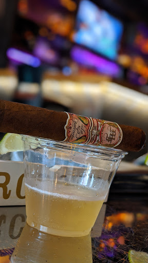 Bar «Admiral Cigar Club», reviews and photos, 4940 New Broad St, Orlando, FL 32814, USA