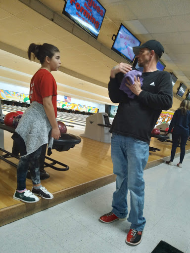 Bowling Alley «Classic Bowling Center», reviews and photos, 75 Huffaker Rd NW, Rome, GA 30165, USA