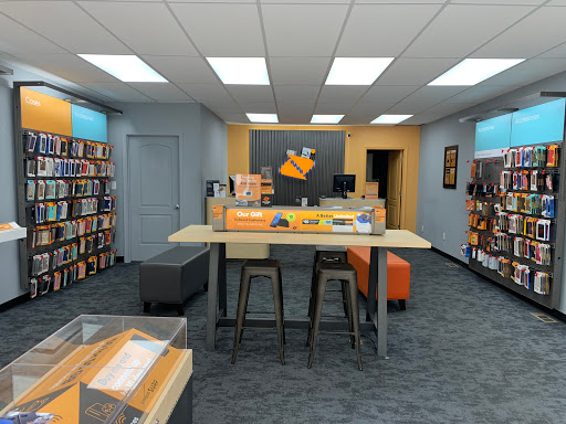 Cell Phone Store «Howard Street Electronics by Forever Wireless», reviews and photos, 108 N Howard St, Baltimore, MD 21201, USA