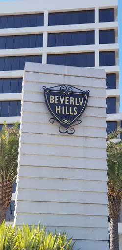 Sporting Goods Store «Big 5 Sporting Goods - Wilshire», reviews and photos, 6601 Wilshire Blvd, Los Angeles, CA 90048, USA